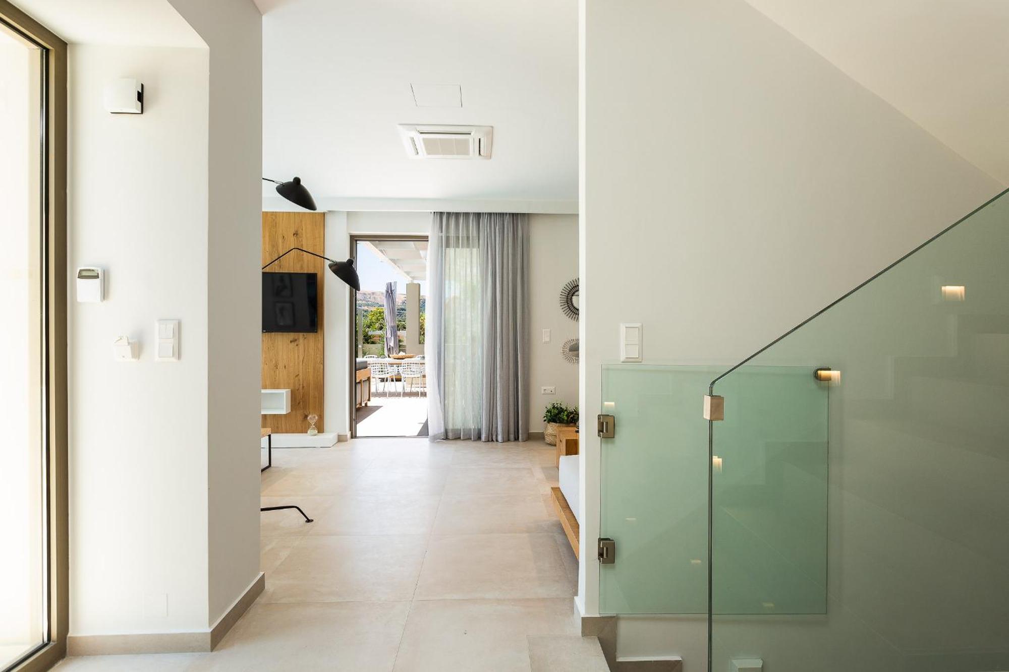 Vasilios Villa, With Pool, Gym & Close To Beach, By Thinkvilla Loutra 외부 사진