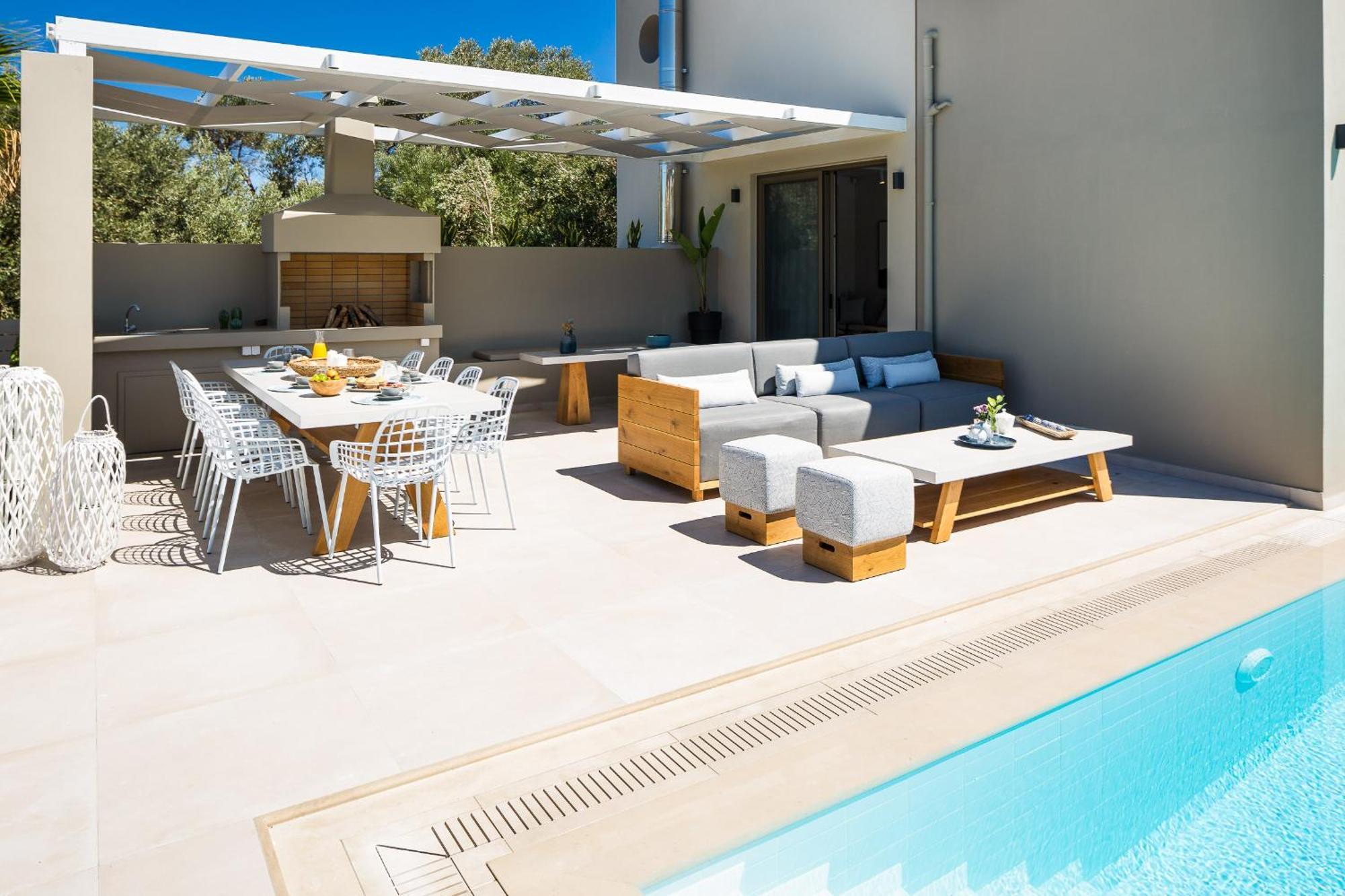 Vasilios Villa, With Pool, Gym & Close To Beach, By Thinkvilla Loutra 외부 사진