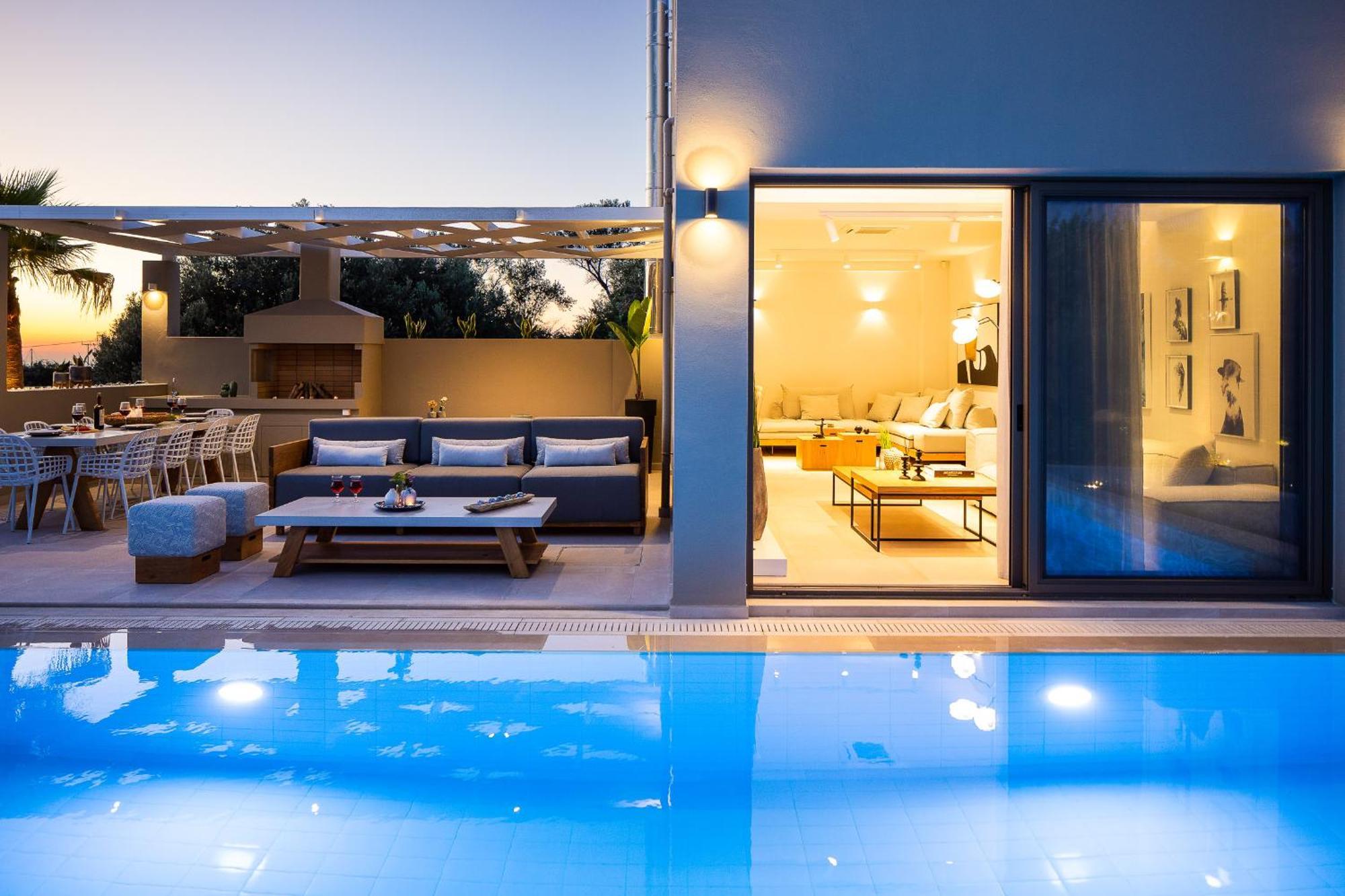 Vasilios Villa, With Pool, Gym & Close To Beach, By Thinkvilla Loutra 외부 사진