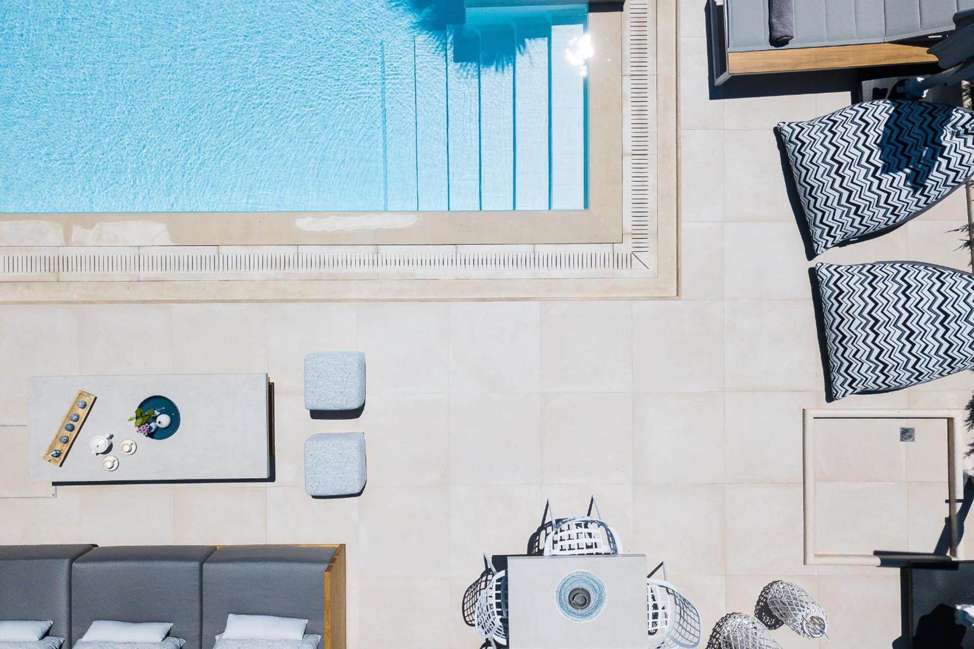 Vasilios Villa, With Pool, Gym & Close To Beach, By Thinkvilla Loutra 외부 사진