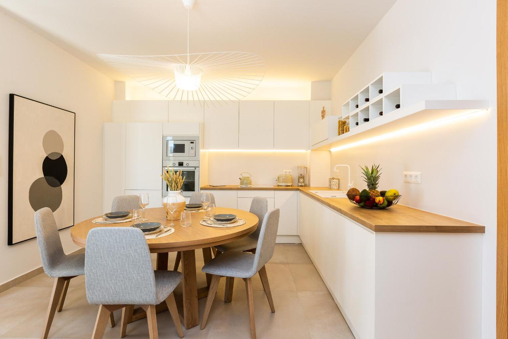 Vasilios Villa, With Pool, Gym & Close To Beach, By Thinkvilla Loutra 외부 사진