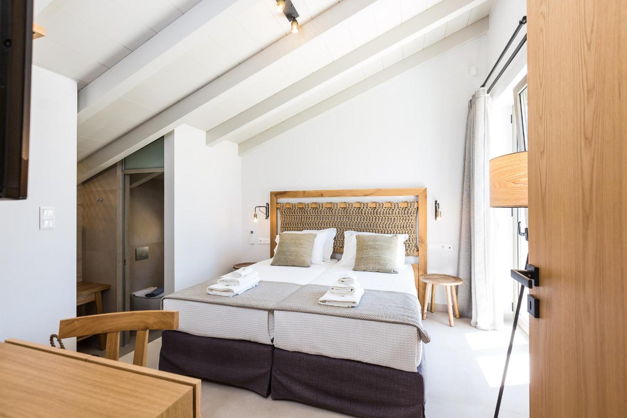Vasilios Villa, With Pool, Gym & Close To Beach, By Thinkvilla Loutra 외부 사진