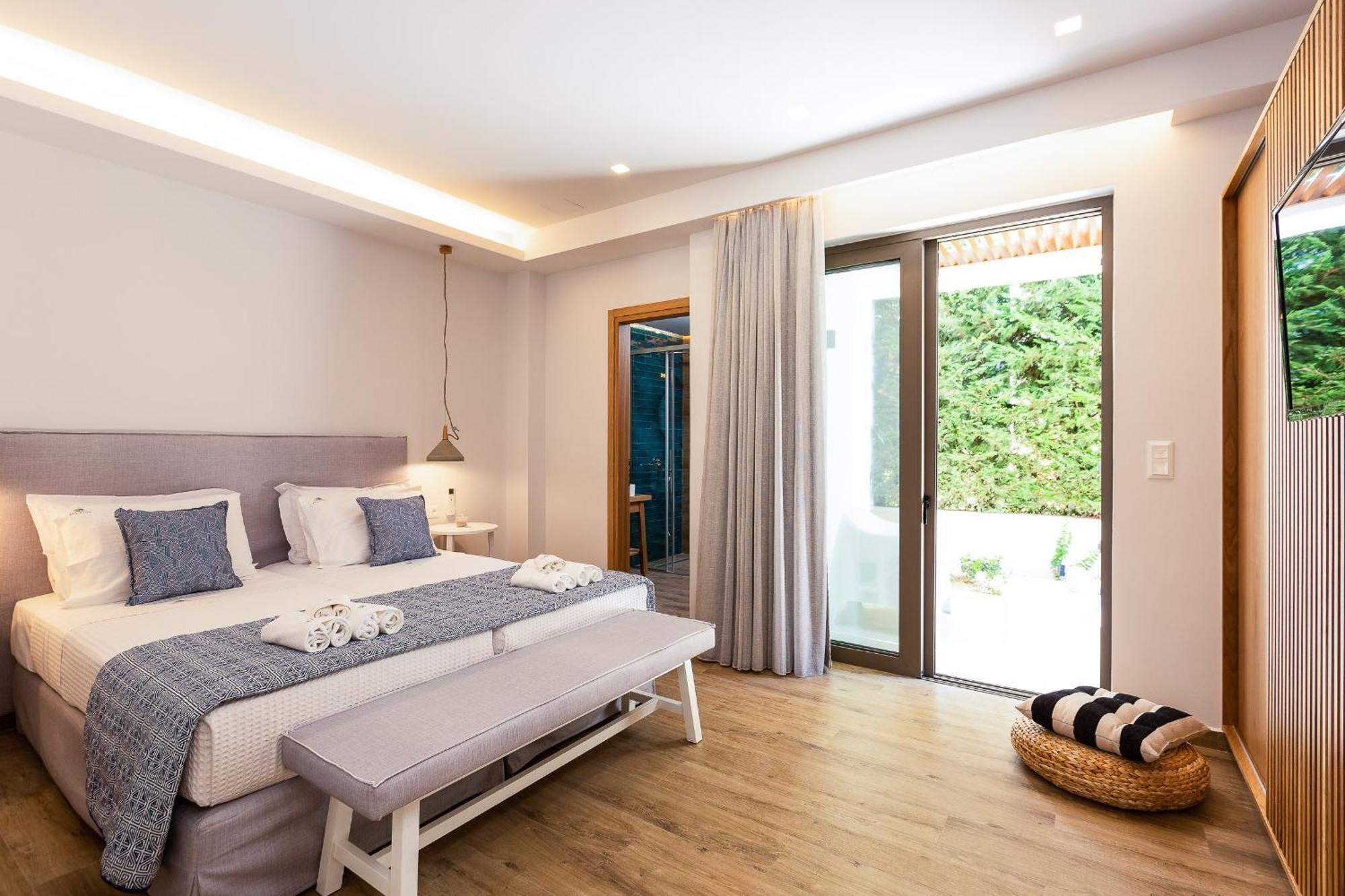Vasilios Villa, With Pool, Gym & Close To Beach, By Thinkvilla Loutra 외부 사진