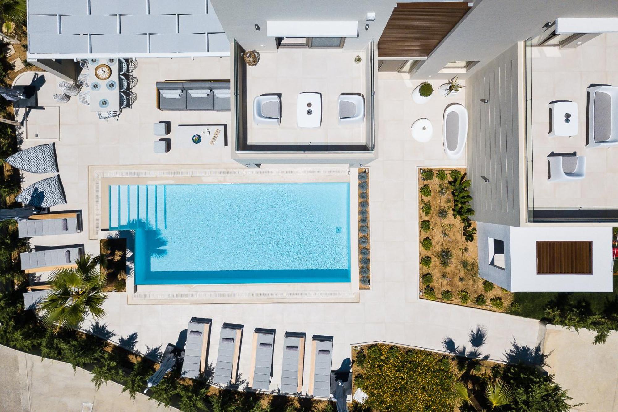 Vasilios Villa, With Pool, Gym & Close To Beach, By Thinkvilla Loutra 외부 사진